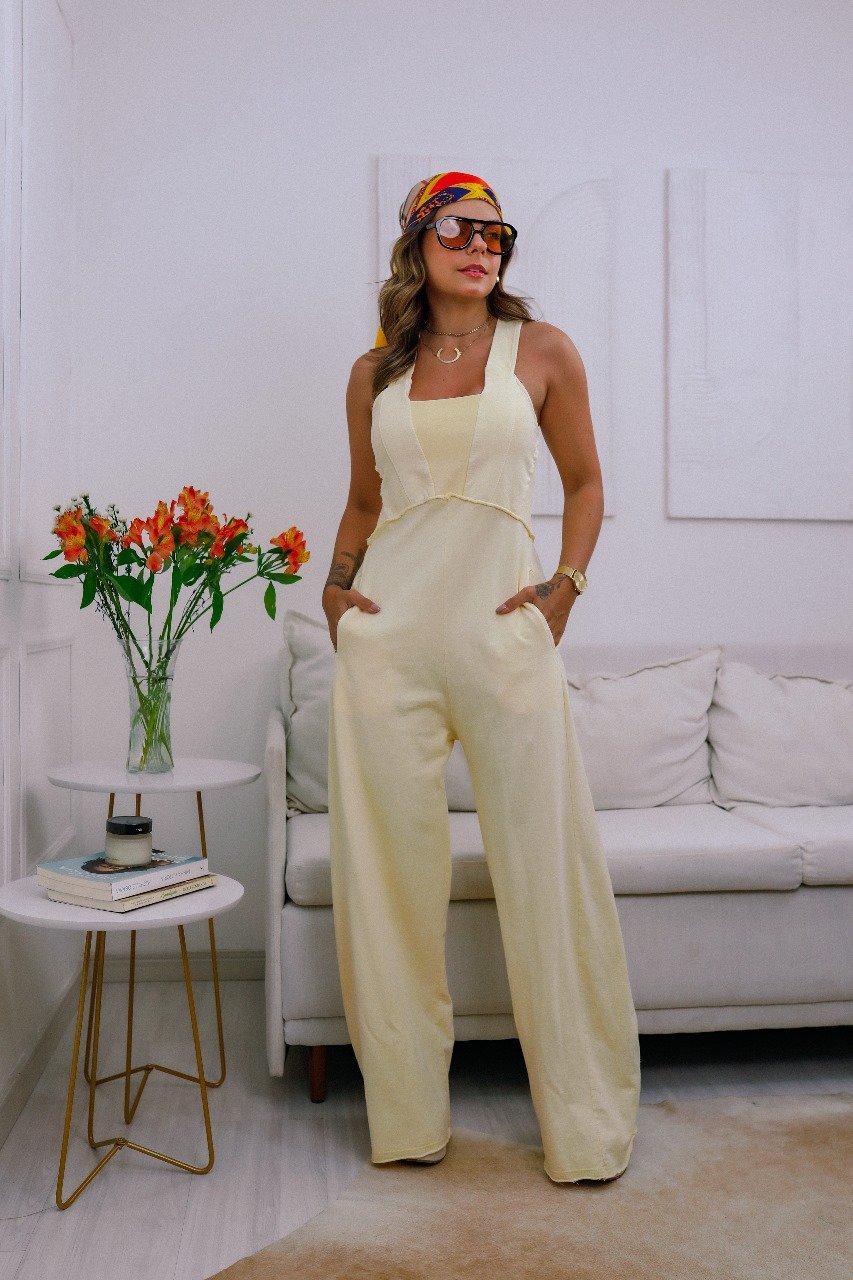 Macacão Jardineira Bella