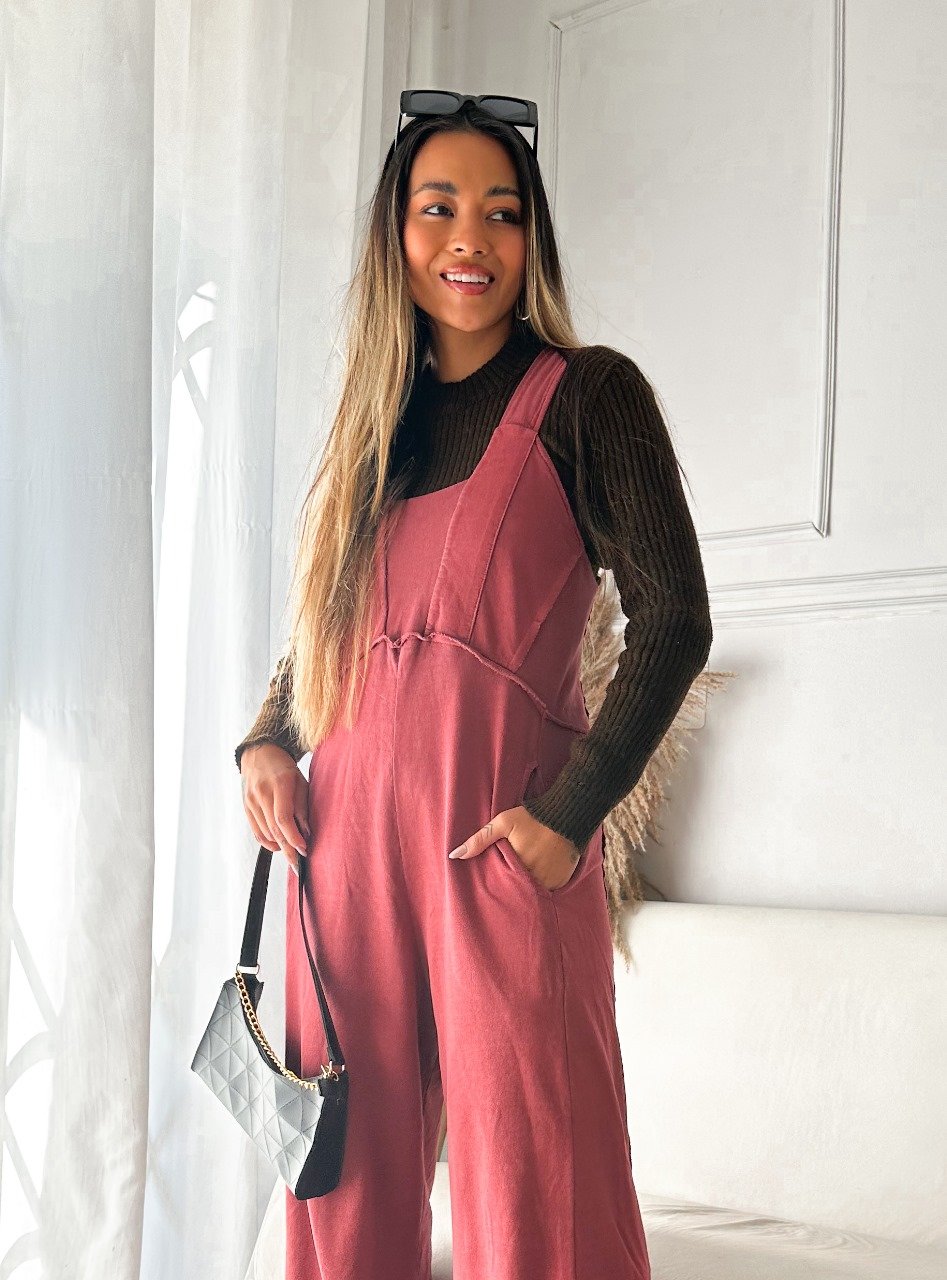 Macacão Jardineira Bella