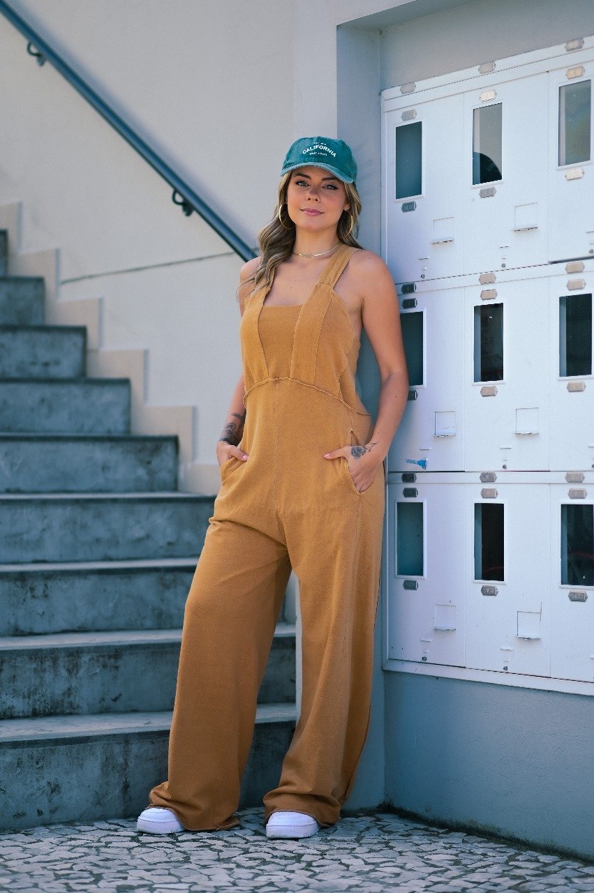 Macacão Jardineira Bella